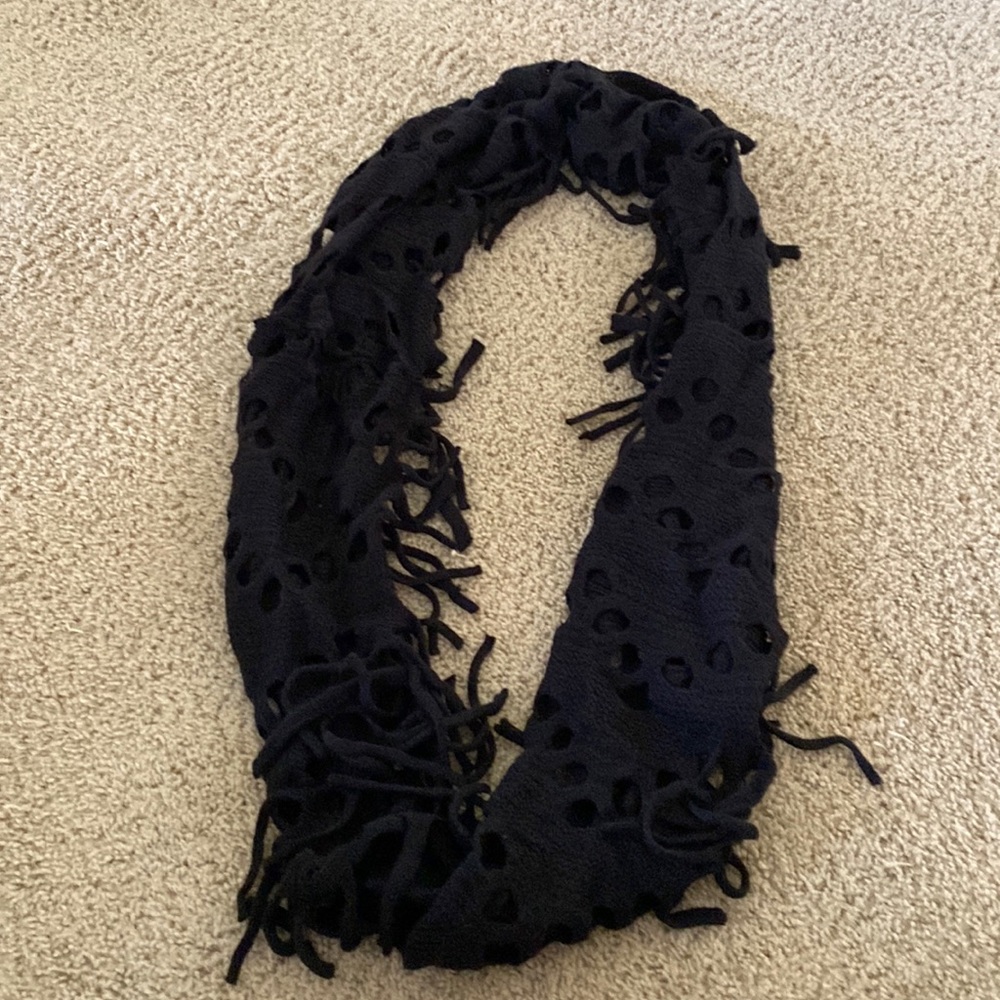 Black Scarf